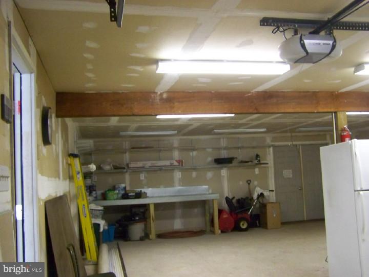 330 Magnolia Road Warminster, PA 18974 - Photo 18 of 25 Garage