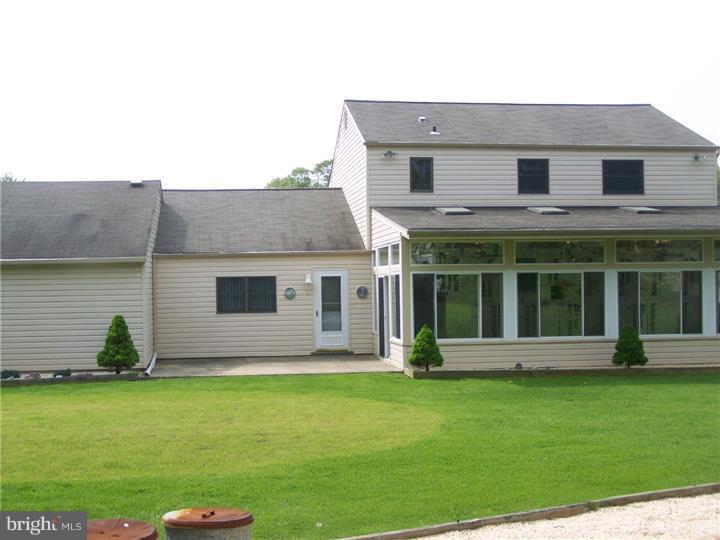 330 Magnolia Road Warminster, PA 18974 - Photo 3 of 25 Exterior Back