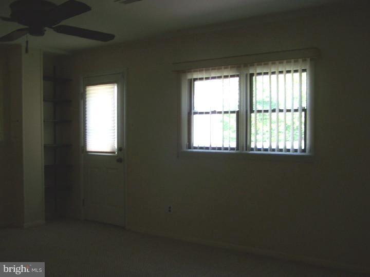 330 Magnolia Road Warminster, PA 18974 - Photo 10 of 25 Family Room