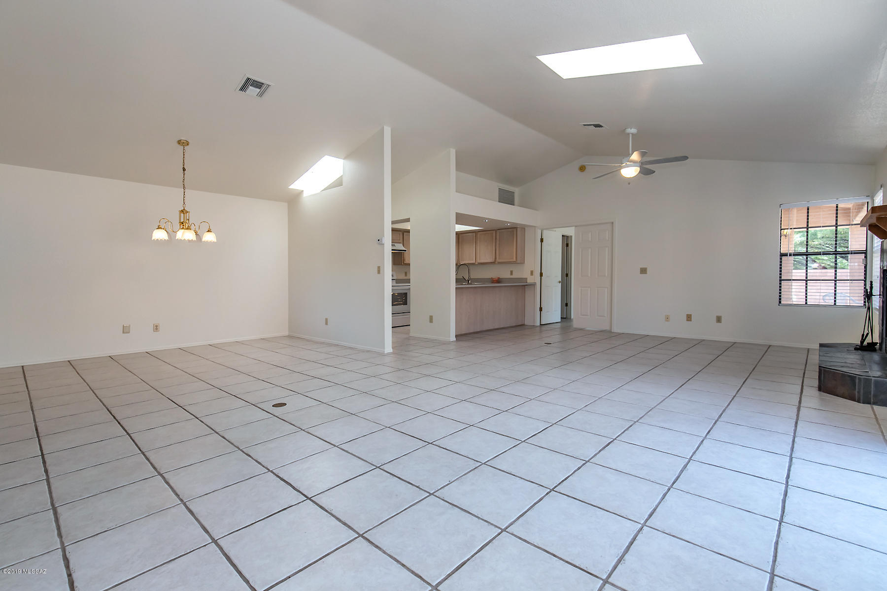 5263 North Mountain Terrace Road Tucson, AZ 85750 - Photo 10 of 26
