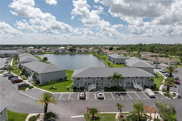 $166,500 | 12274 Southwest Egret Circle, Unit 2405, Lake Suzy, FL 34269