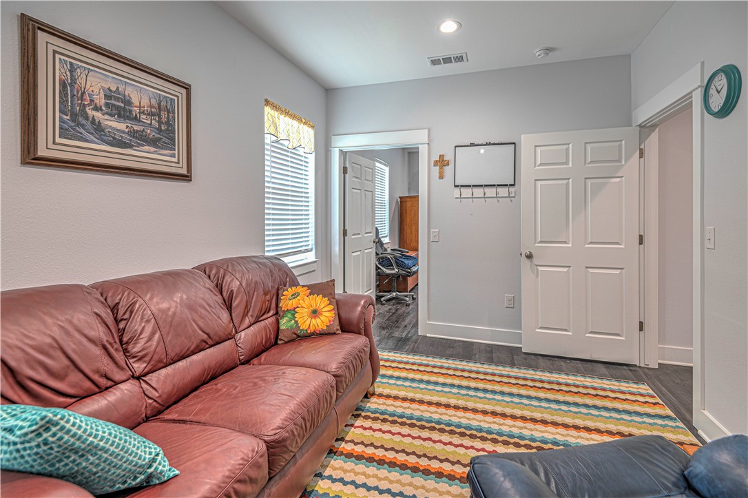 4948 Woodlawn Road Lorena, TX 76655 - Photo 24 of 48