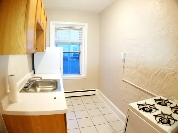 $2,200 | 167 North Common Street, Unit 26, Lynn, MA 01905