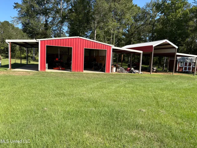 $499,000 | 8612 Highway 84, McCall Creek, MS 39647