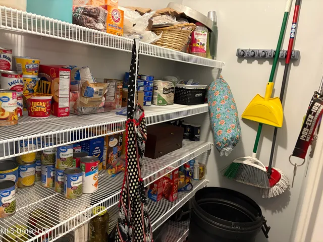 $499,000 | 8612 Highway 84, McCall Creek, MS 39647