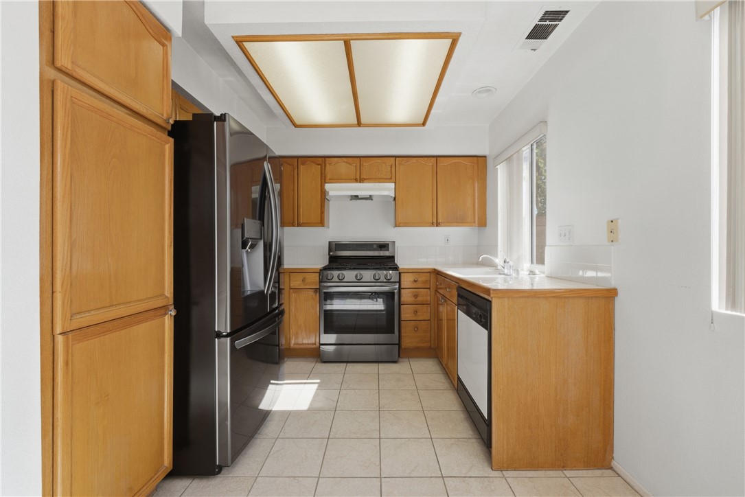 2438 Highland Pines Road Pomona, CA 91767 - Photo 17 of 41