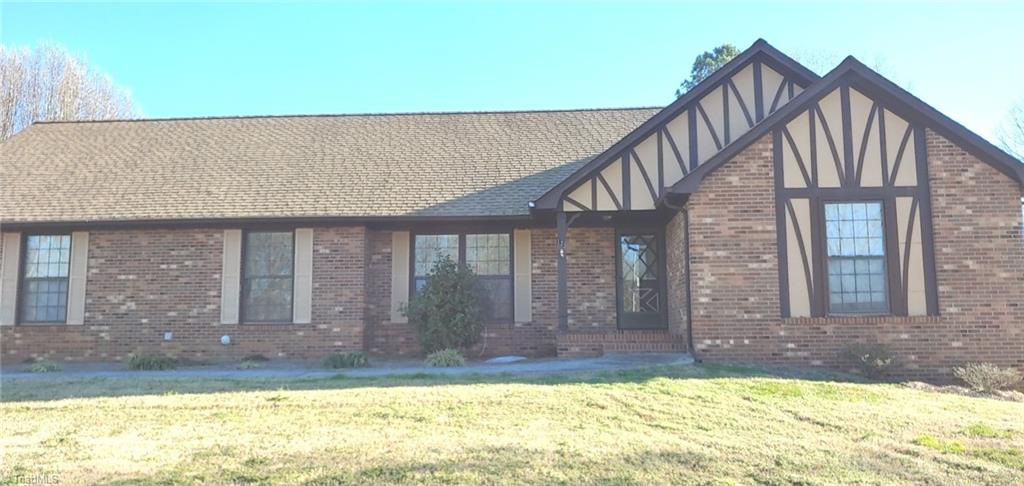 123 Cedar Ridge Road Mocksville, NC 27028 - Photo 4 of 25 Gallery Image 4
