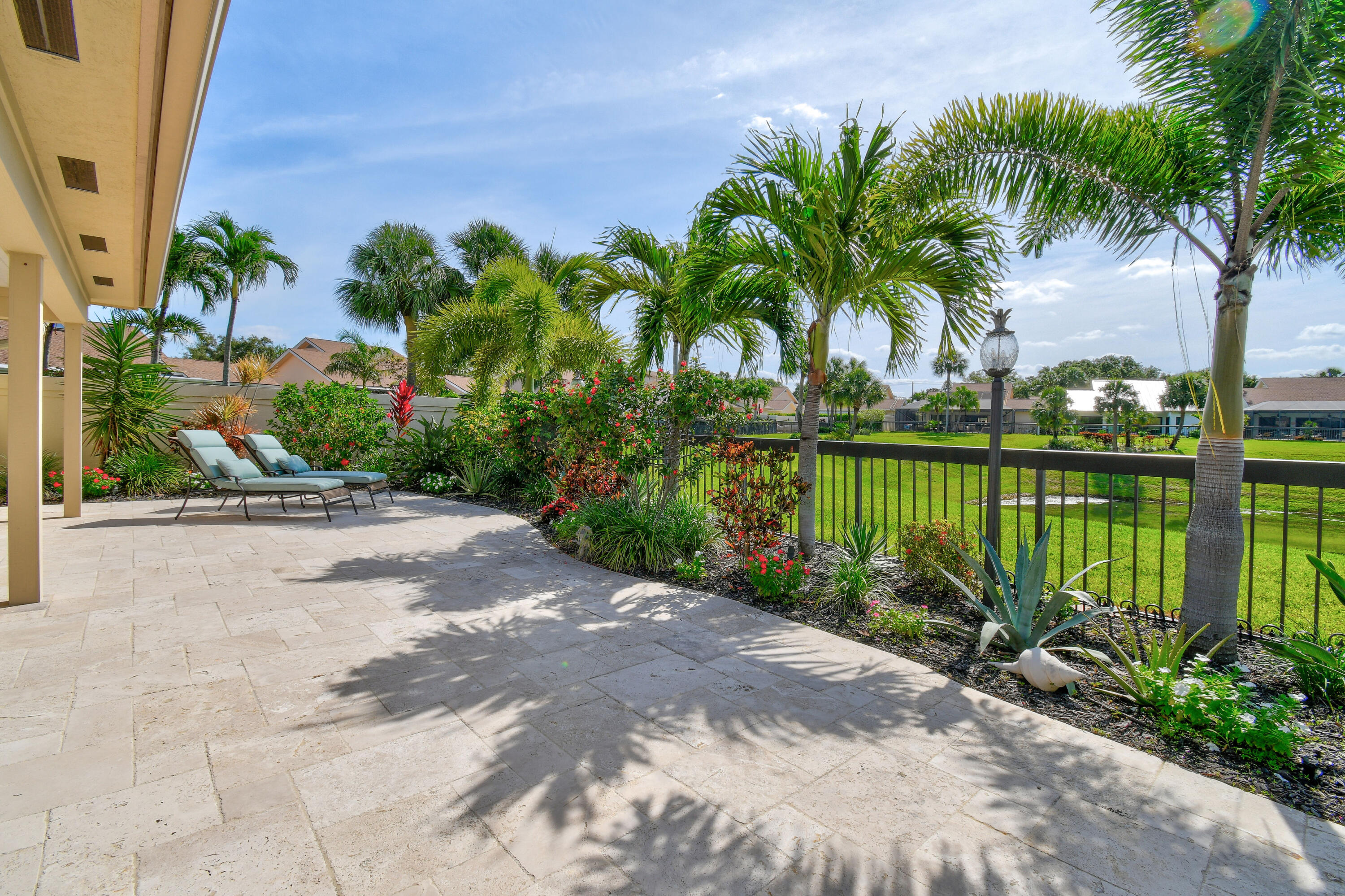 259 River Park Drive Jupiter, FL 33477 - Photo 29 of 39 259RiverParkDr_58