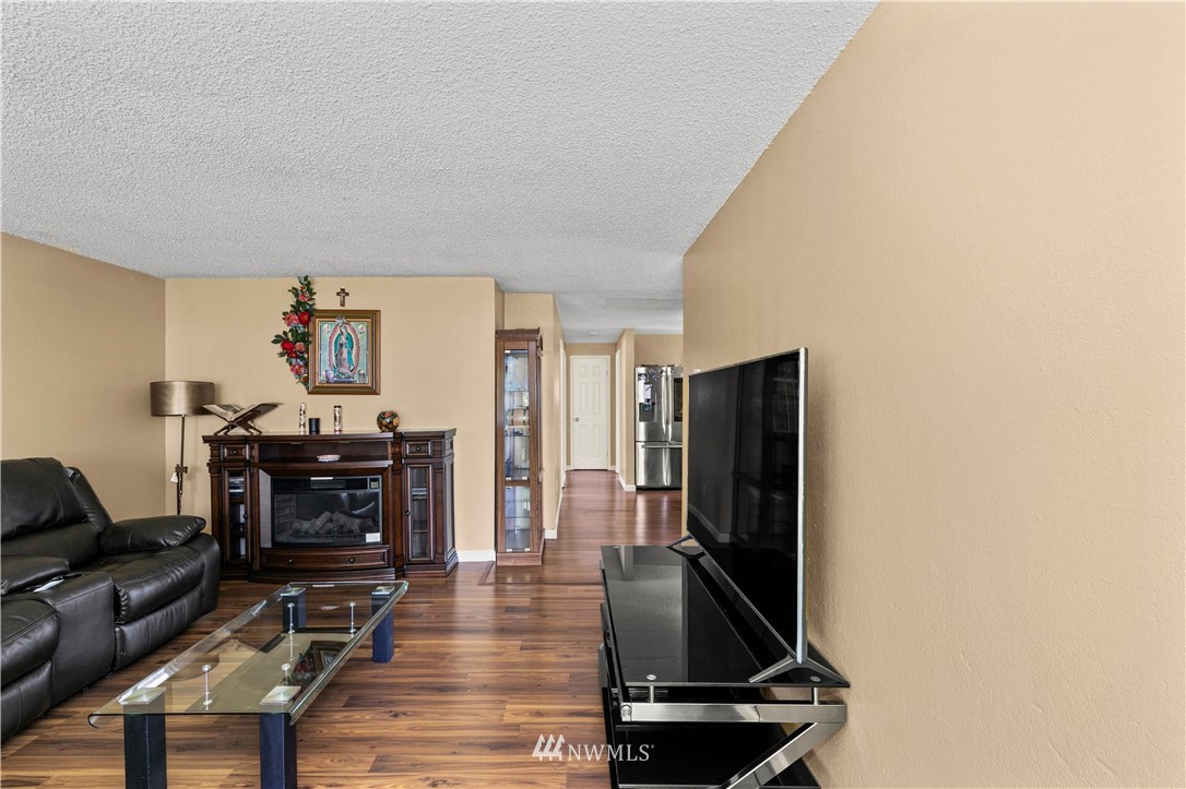 902 Coolidge Road Aberdeen, WA 98520 - Photo 6 of 35 Gallery Image 6