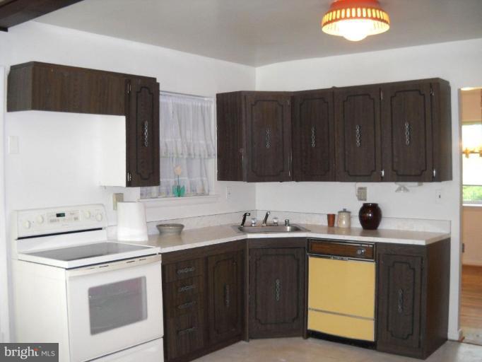 701 Cannon Road Silver Spring, MD 20904 - Photo 11 of 20 Kitchen