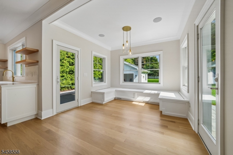 391 Woodland Road Madison, NJ 07940 - Photo 6 of 21 Gallery Image 6