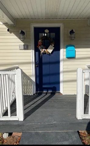 $2,600 | 159 Tremont Street, Taunton, MA 02780