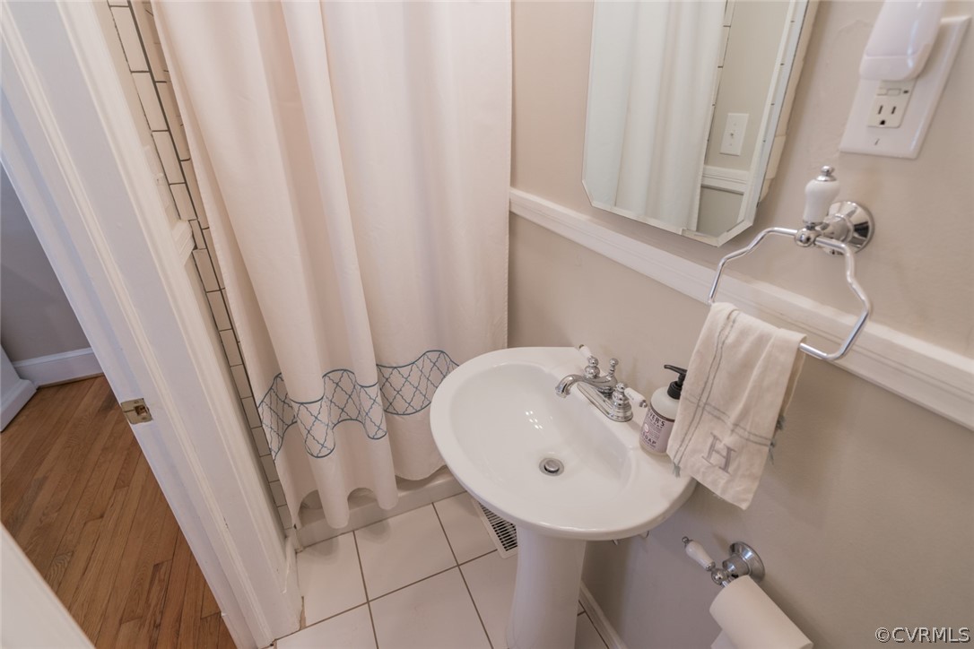4606 Devonshire Road Richmond, VA 23225 - Photo 20 of 39 Gallery Image 20