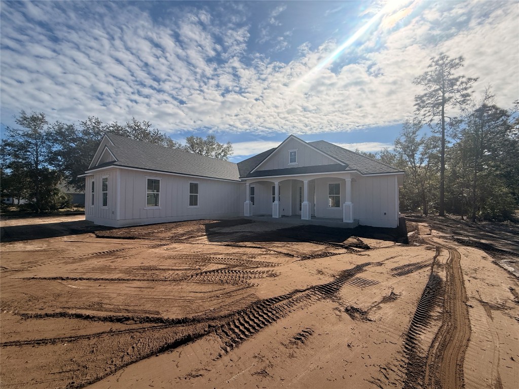 96076 Captains Pointe Road Yulee, FL 32097 - Photo 1 of 11 a backyard of a house