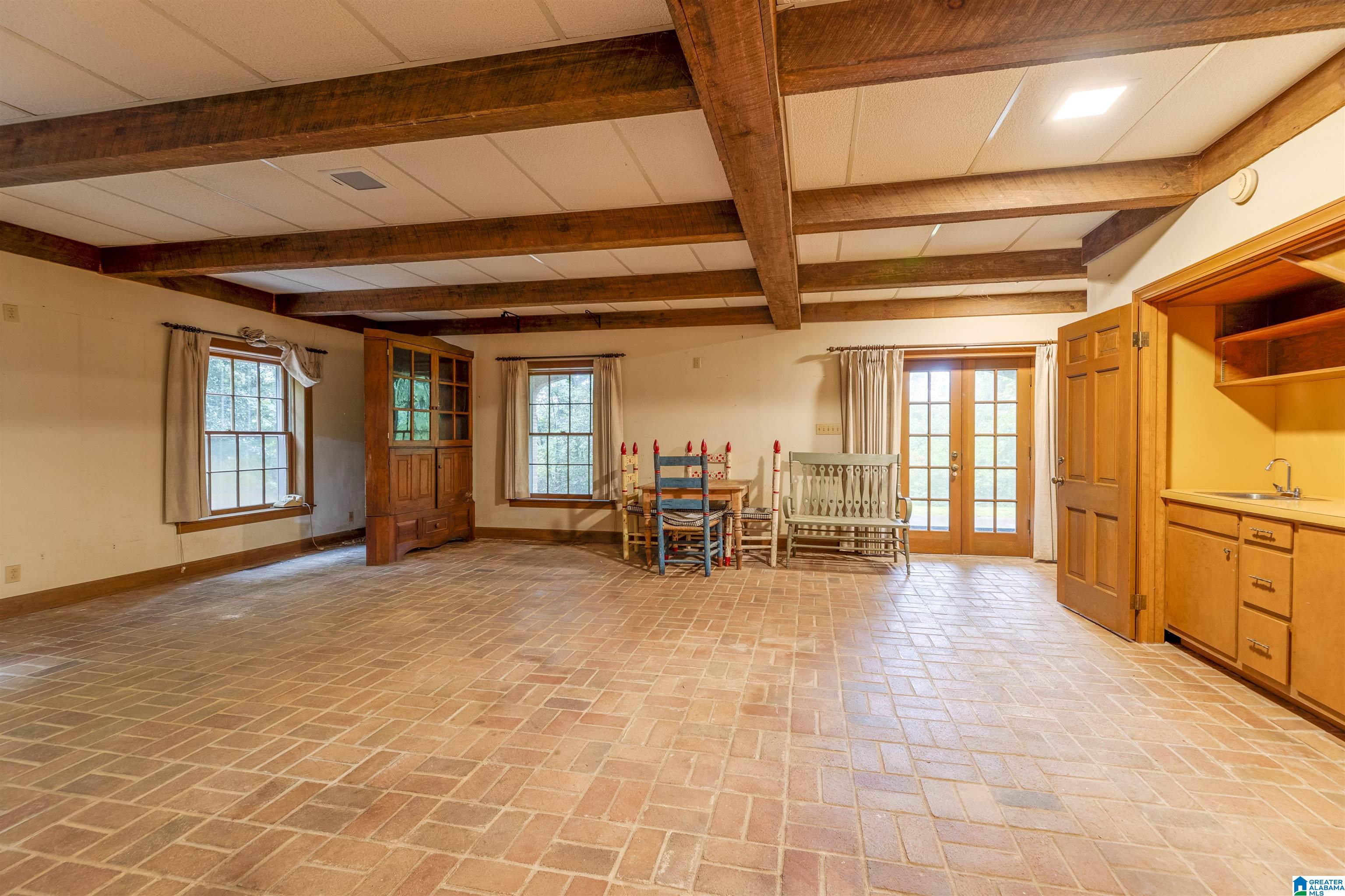 526 Hillyer High Road Anniston, AL 36207 - Photo 30 of 33