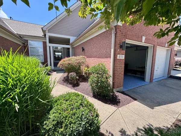 $400,000 | 893 Cypresspoint Court, Cincinnati, OH 45245