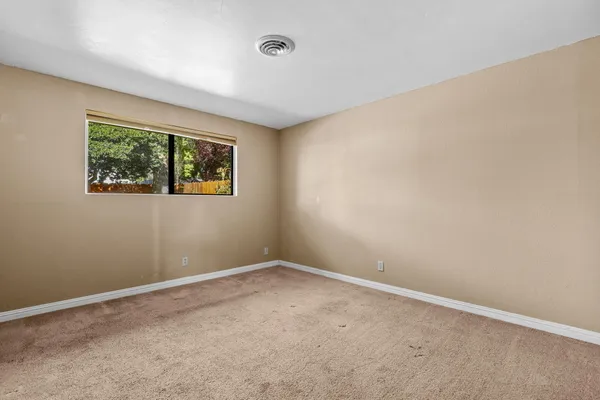 $328,500 | 3778 Scorpius Way, Redding, CA 96002