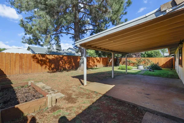 $328,500 | 3778 Scorpius Way, Redding, CA 96002