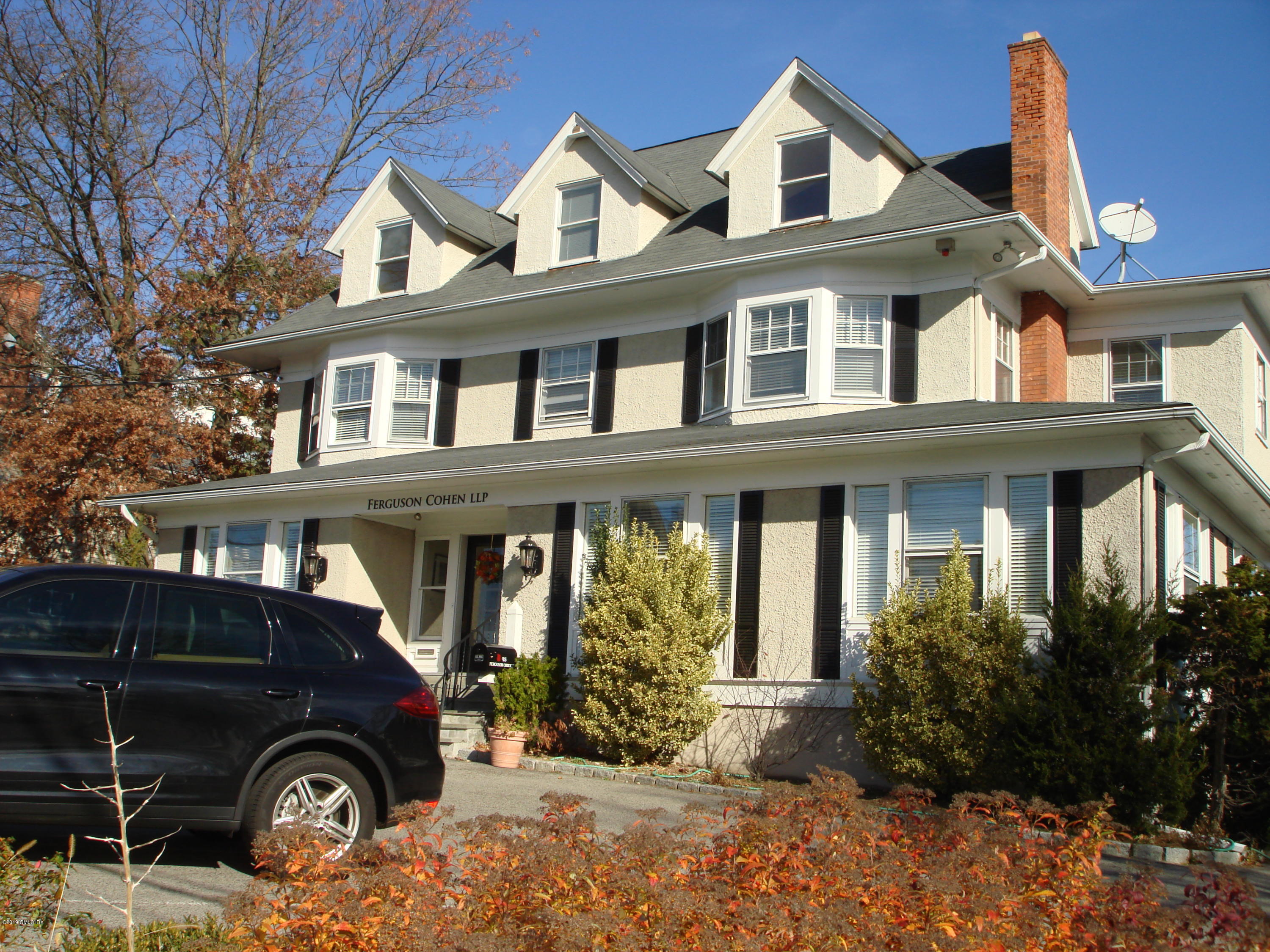 25 Field Point Road Greenwich, CT 06830 - Photo 1 of 5 DSC08473