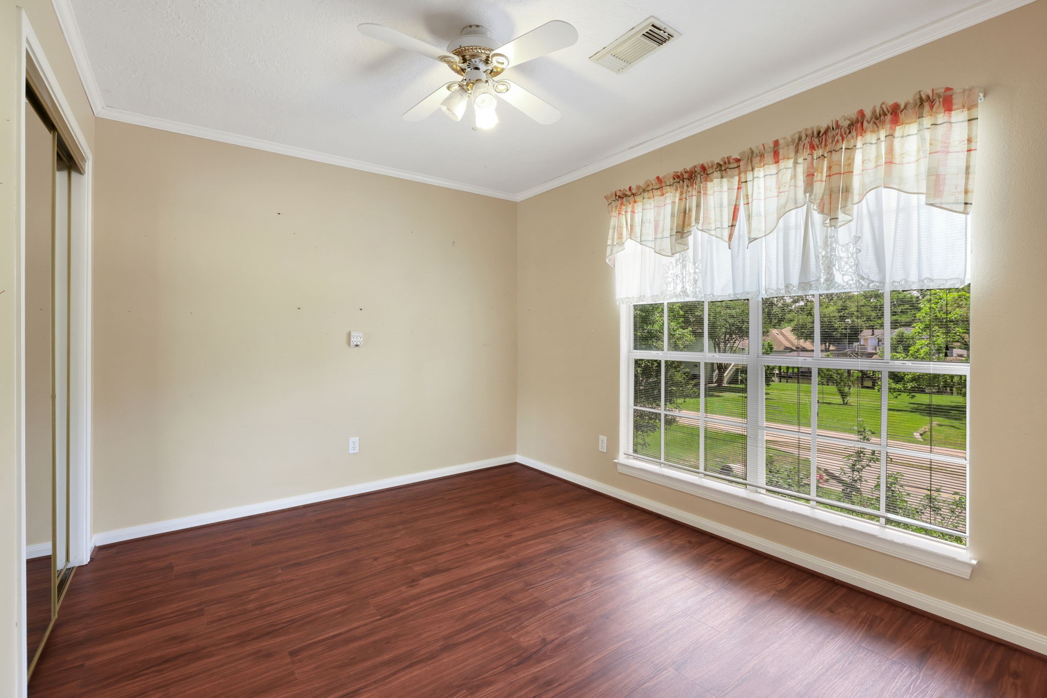 360 Holiday Lane Coldspring, TX 77331 - Photo 19 of 40 First guest bedroom on the second floor