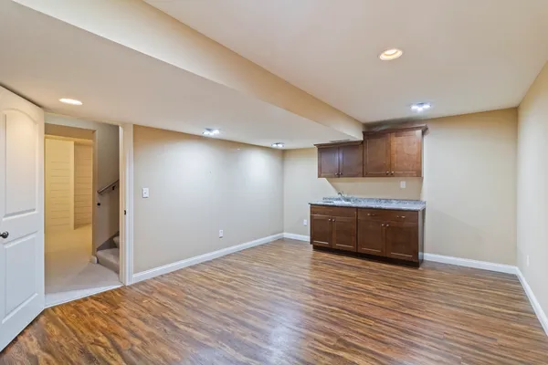 $389,900 | 1915 Dunraven Road, Bloomington, IL 61704