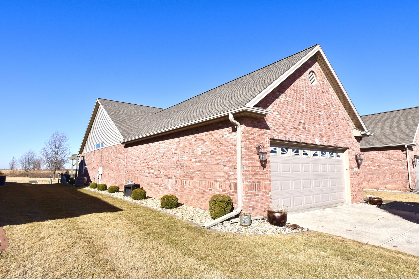 1915 Dunraven Road Bloomington, IL 61704 - Photo 3 of 26