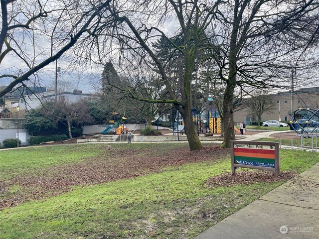 $651,700 | 2204 East Fir Street, Seattle, WA 98122