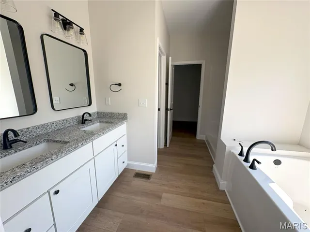 $432,000 | 1128 Pisa Drive, Caseyville, IL 62232