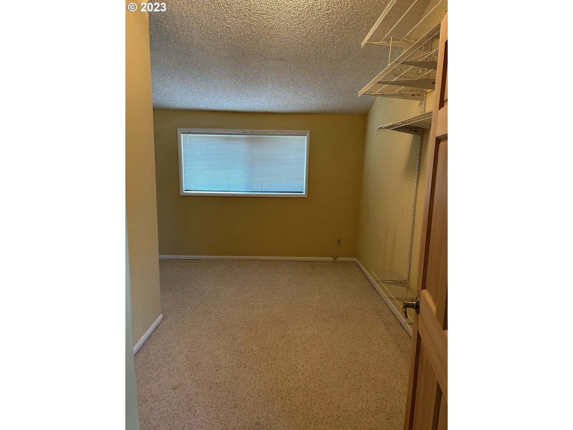 6558 Thurston Road Springfield, OR 97478 - Photo 8 of 26 a view of an empty room