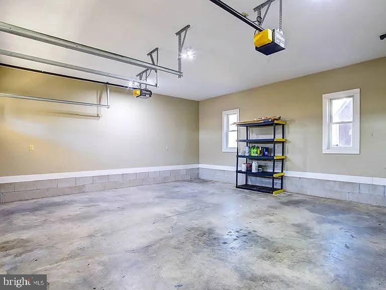 12148 Atlantic Road Temperanceville, VA 23442 - Photo 25 of 30 a view of a room with gym equipment