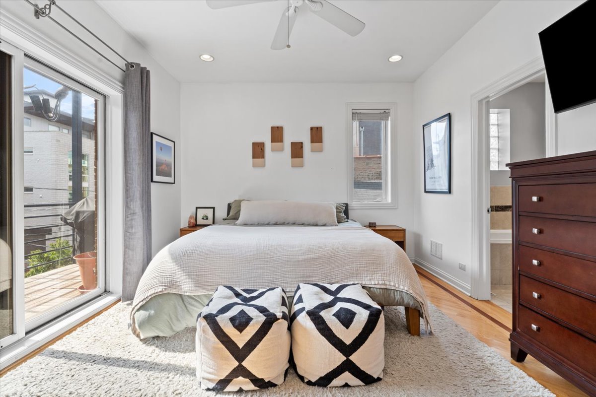 1541 West Chestnut Street, Unit 2 Chicago, IL 60642 - Photo 12 of 20