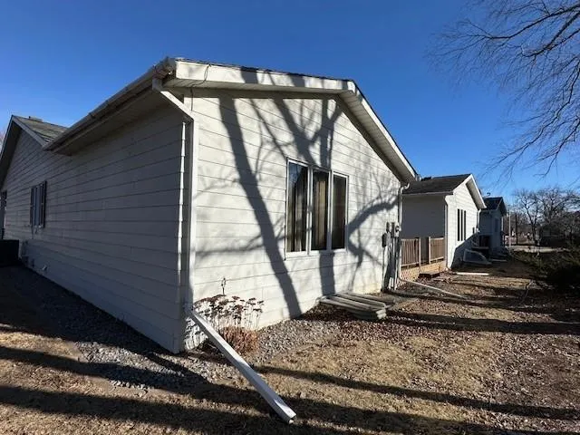 $139,000 | 623 12th Street, Windom, MN 56101