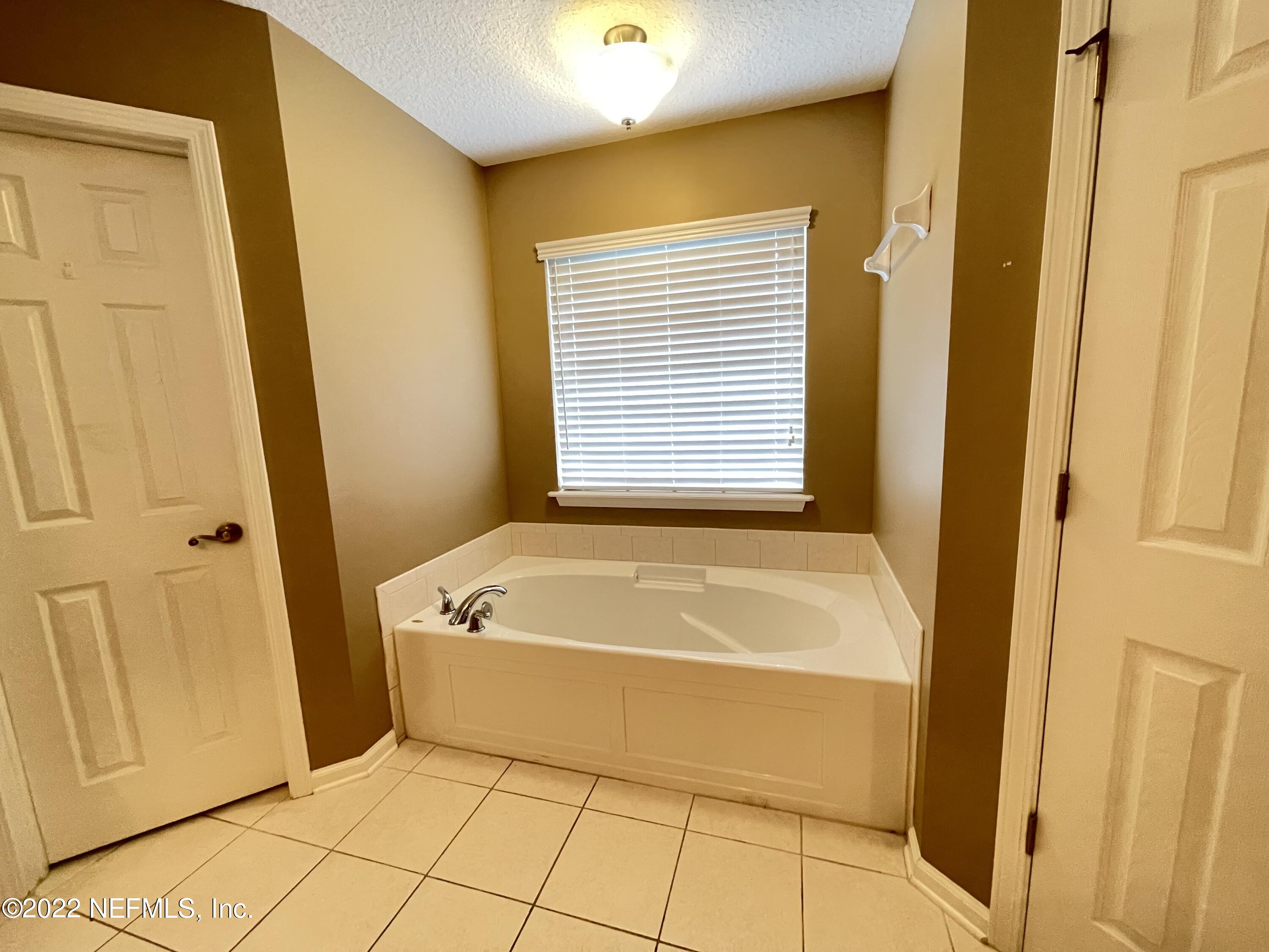2856 Longleaf Ranch Circle Middleburg, FL 32068 - Photo 34 of 43 IMG_5487