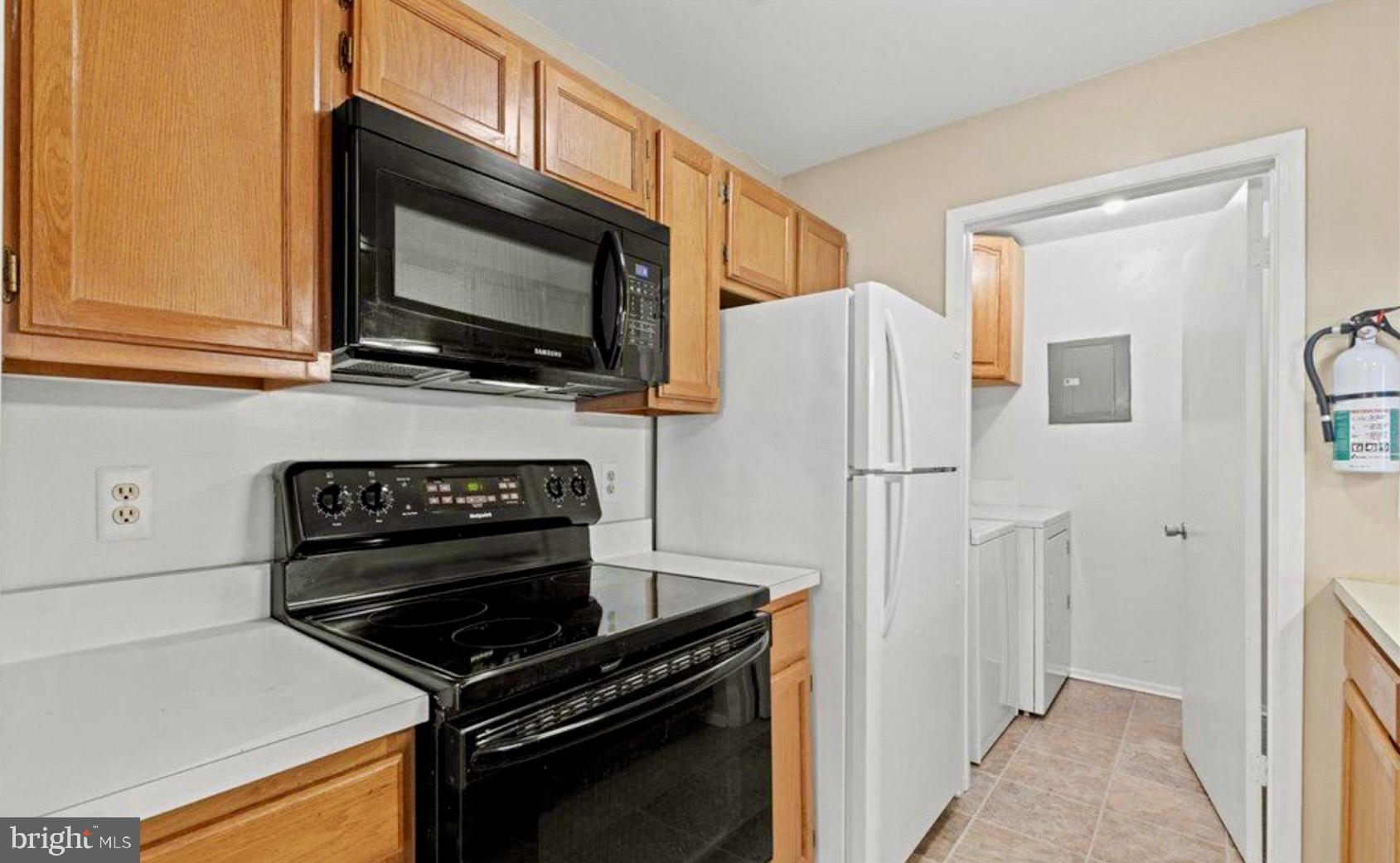 1202 Maresfield Marlton, NJ 08053 - Photo 8 of 23 Kitchen