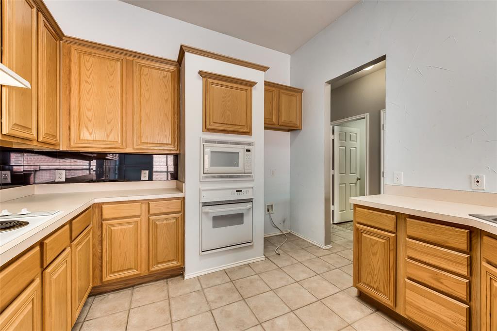 5909 Berkshire Road McKinney, TX 75072 - Photo 8 of 36