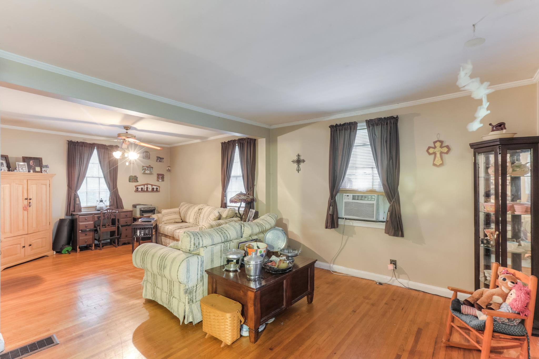 2816 Ennis Road Nashville, TN 37210 - Photo 3 of 13 Gallery Image 3