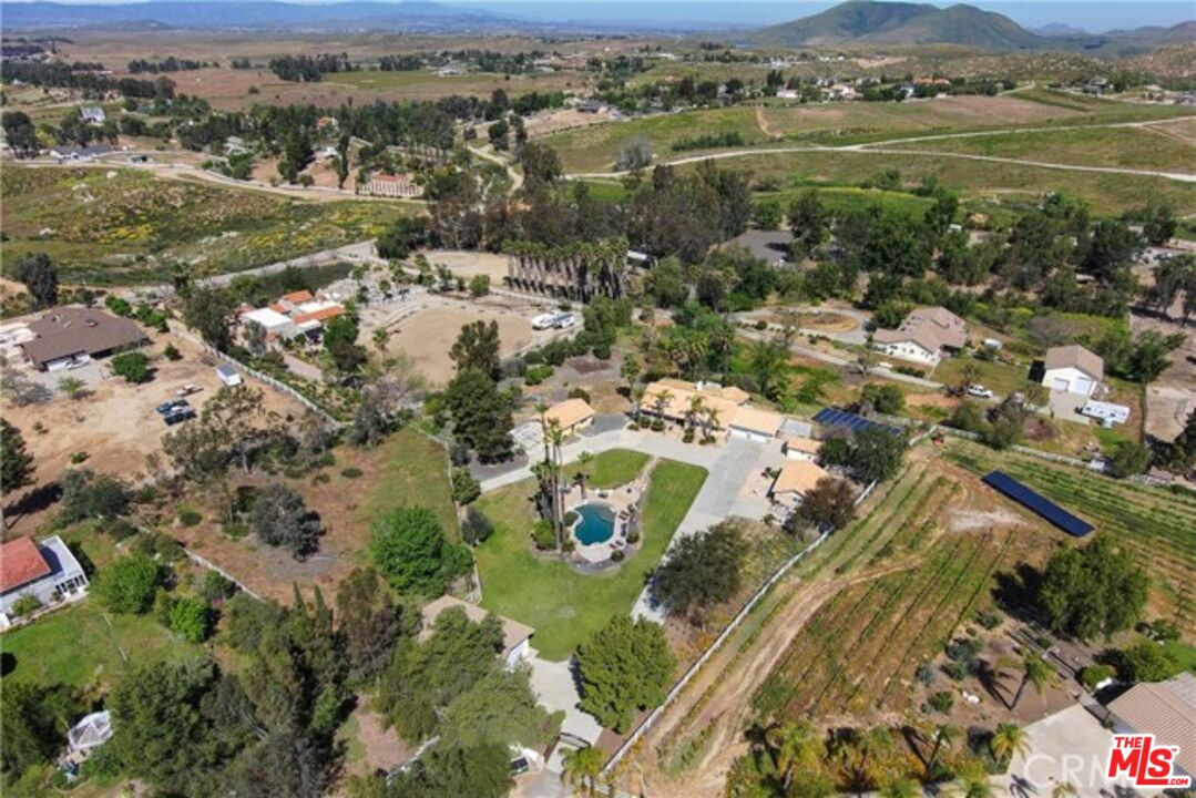 37200 Glen Oaks Road, Unit 3 Temecula, CA 92592 - Photo 14 of 42 an aerial view of residential houses with outdoor space