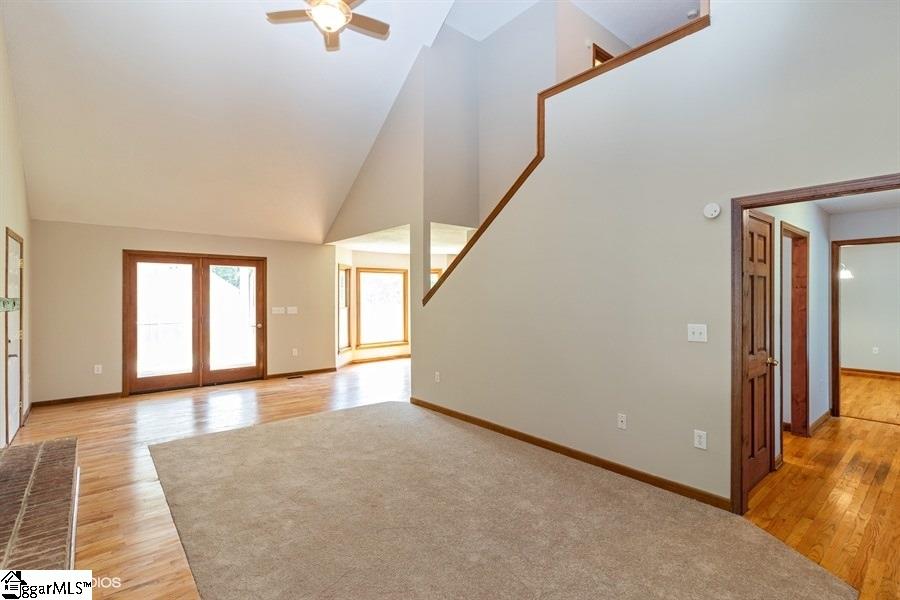 176 Derby Road Hodges, SC 29653 - Photo 5 of 25