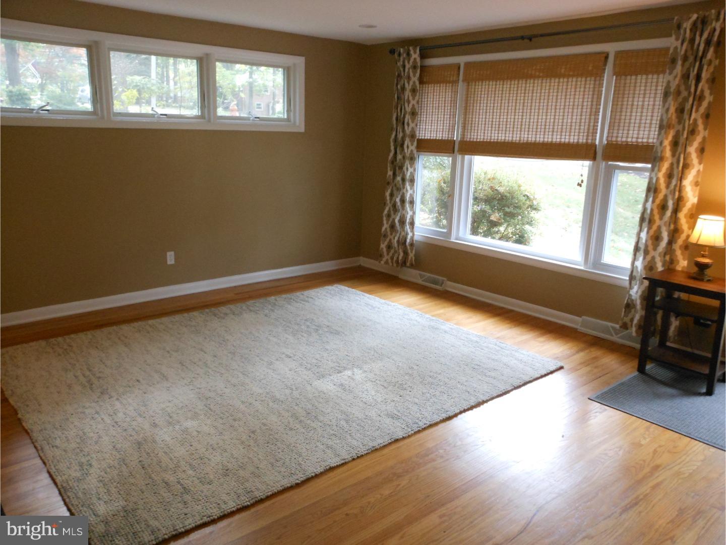 644 Crestwood Road Wayne, PA 19087 - Photo 2 of 19 Living Room