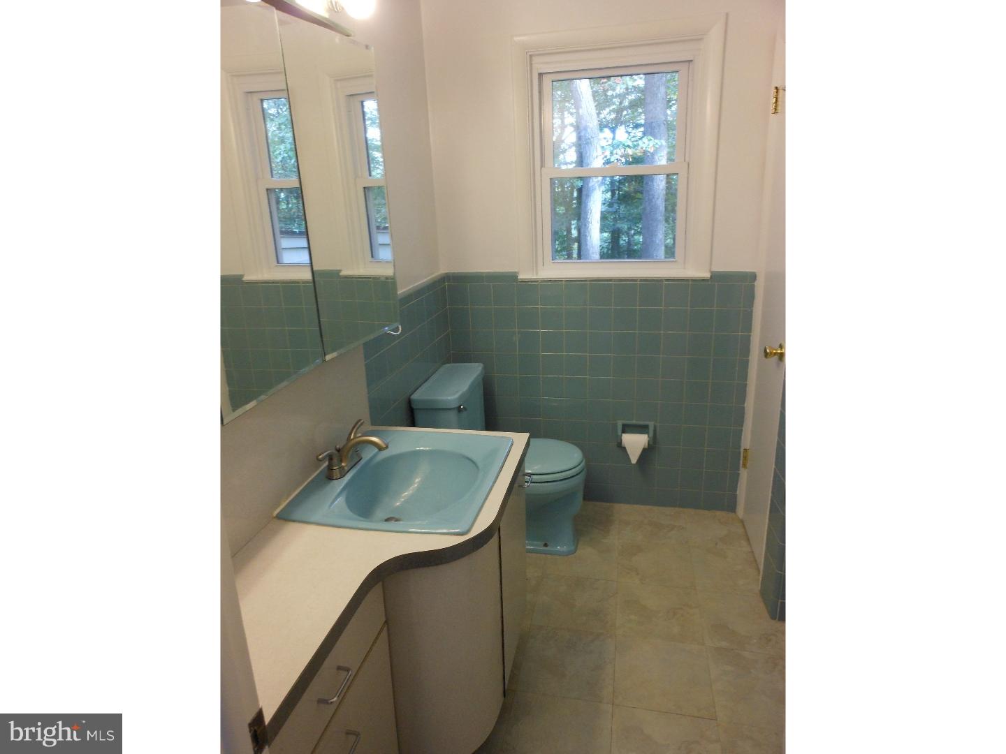 644 Crestwood Road Wayne, PA 19087 - Photo 12 of 19 Bathroom