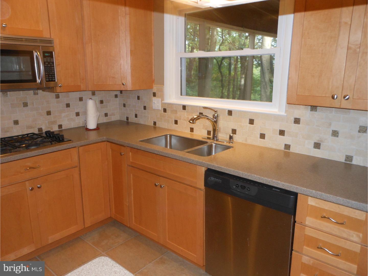 644 Crestwood Road Wayne, PA 19087 - Photo 5 of 19 Kitchen