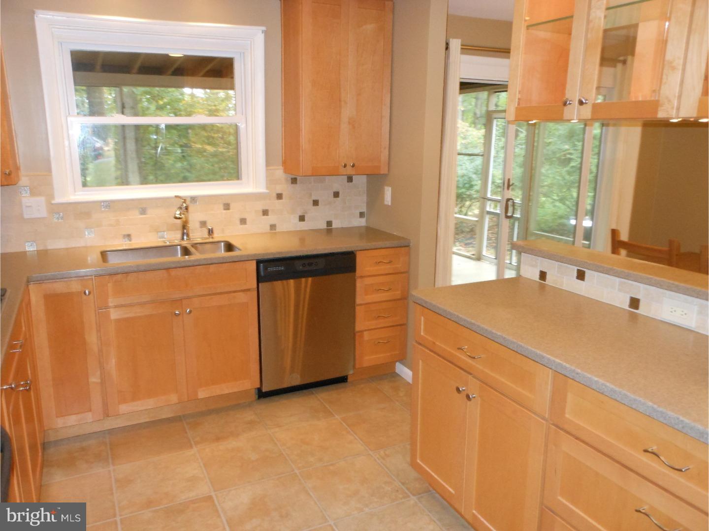 644 Crestwood Road Wayne, PA 19087 - Photo 6 of 19 Kitchen