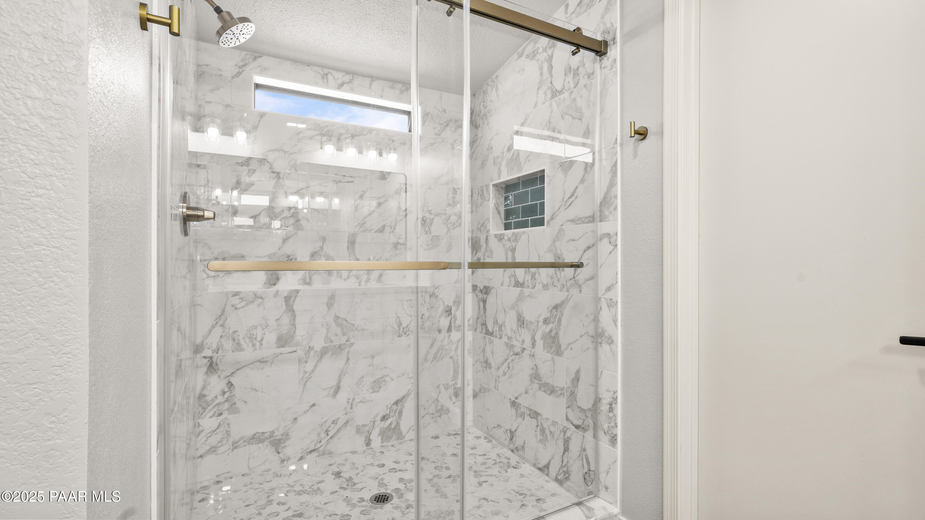 6635 North Double Tree Road Prescott, AZ 86305 - Photo 43 of 69 master bath shower