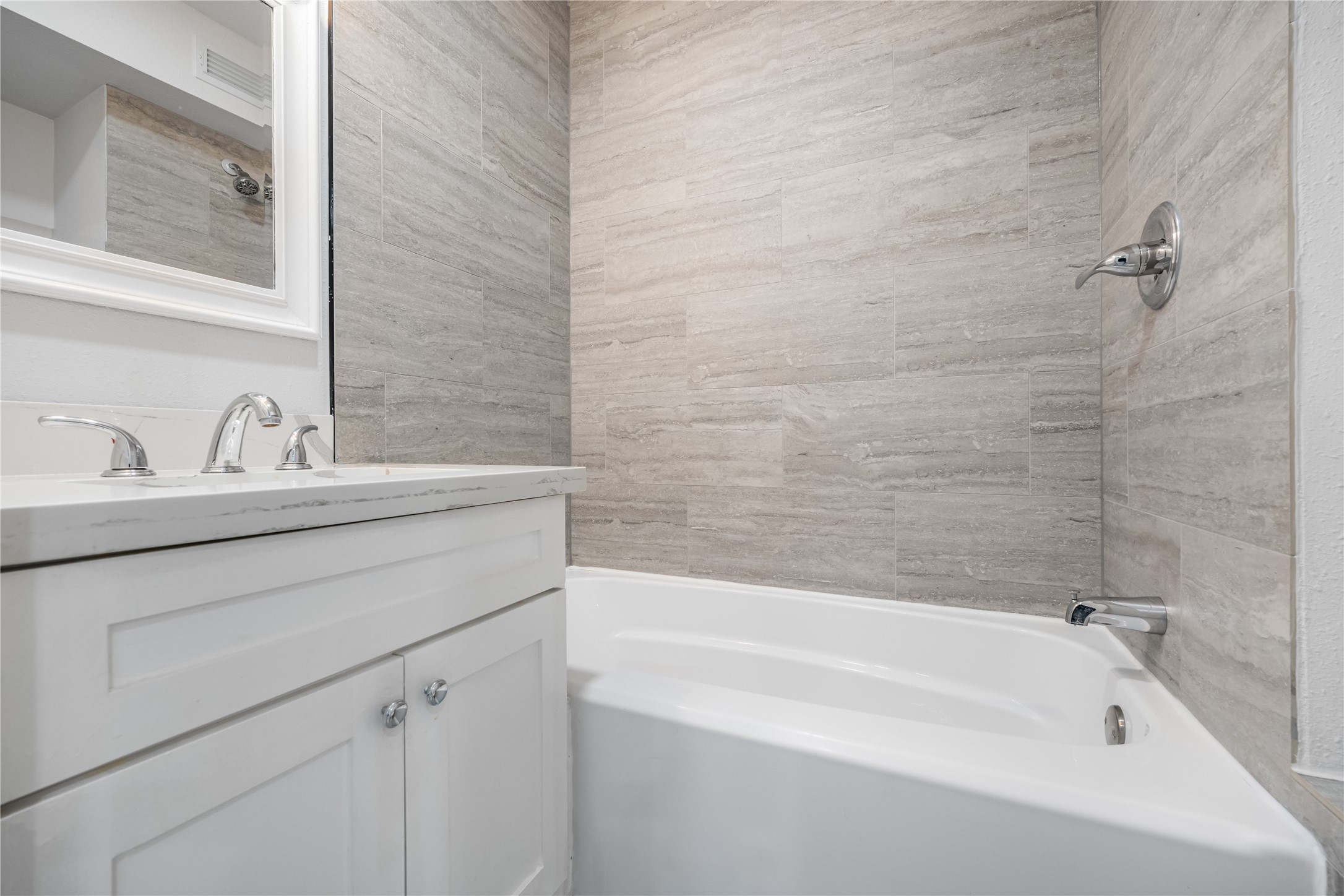 1418 Vermont Street, Unit 1 Houston, TX 77006 - Photo 12 of 17