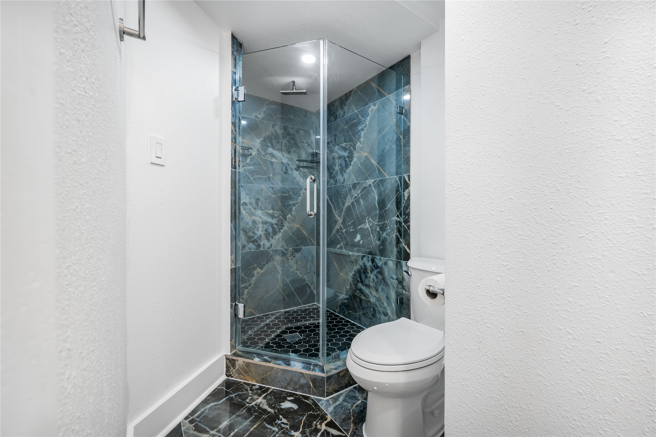 1418 Vermont Street, Unit 1 Houston, TX 77006 - Photo 13 of 17