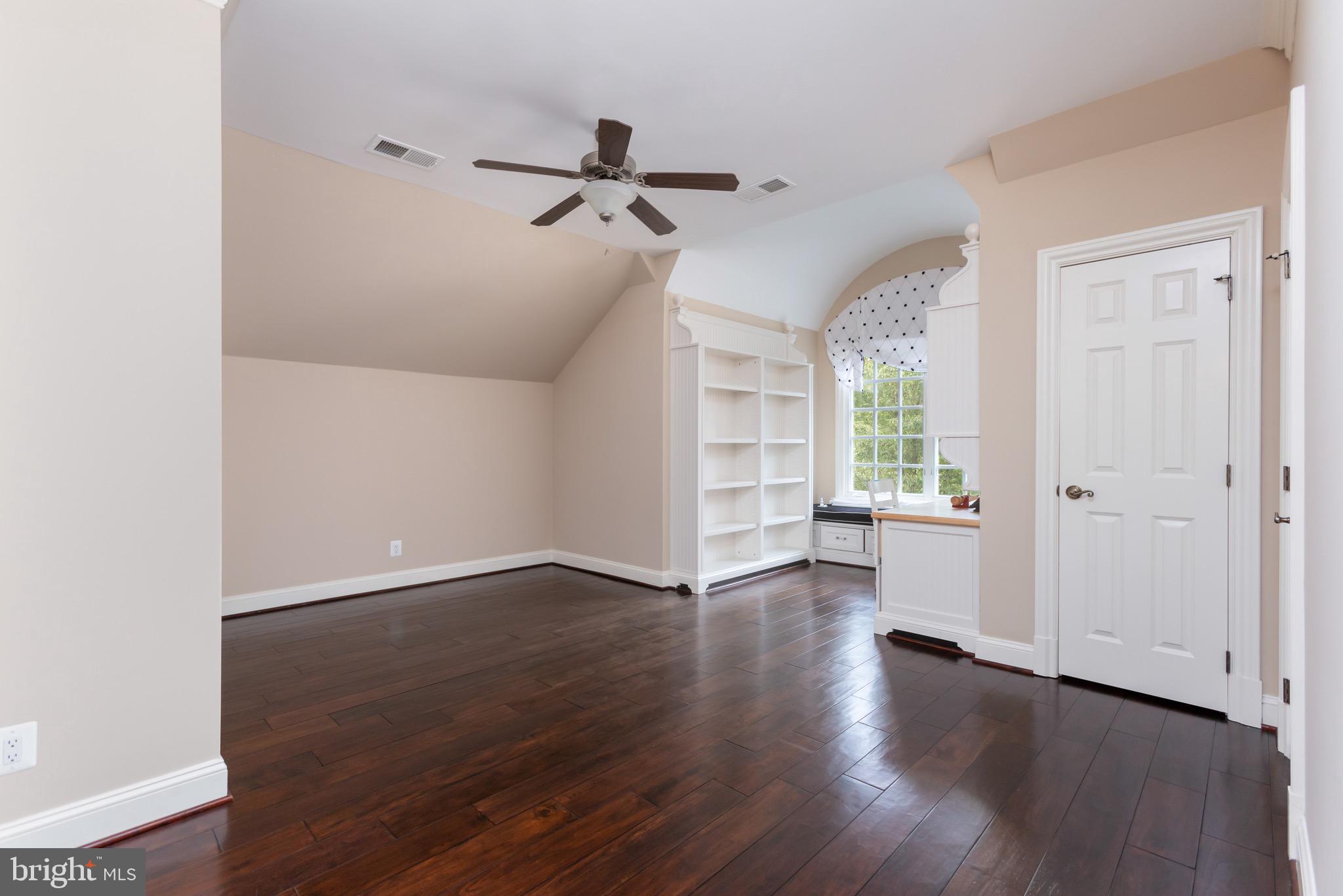 8548 A Georgetown Pike McLean, VA 22102 - Photo 32 of 49 Bedroom