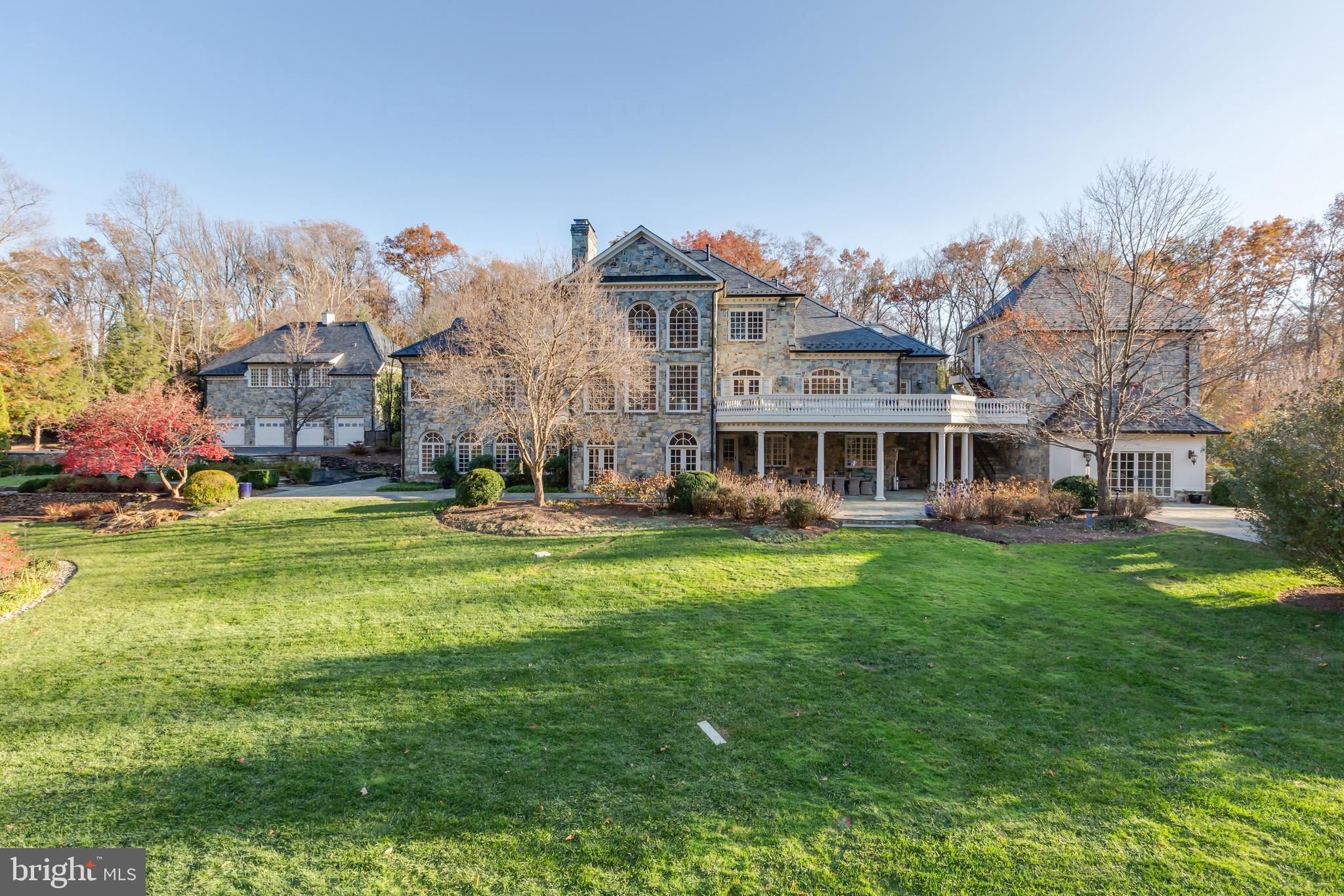 8548 A Georgetown Pike McLean, VA 22102 - Photo 36 of 49 Rear exterior