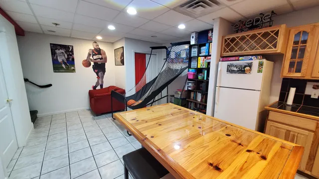 $279,900 | 128 Wooden Key Drive, Houghton Lake, MI 48629