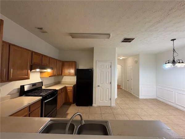 $2,000 | 2485 Emma Way Northwest, Lawrenceville, GA 30044