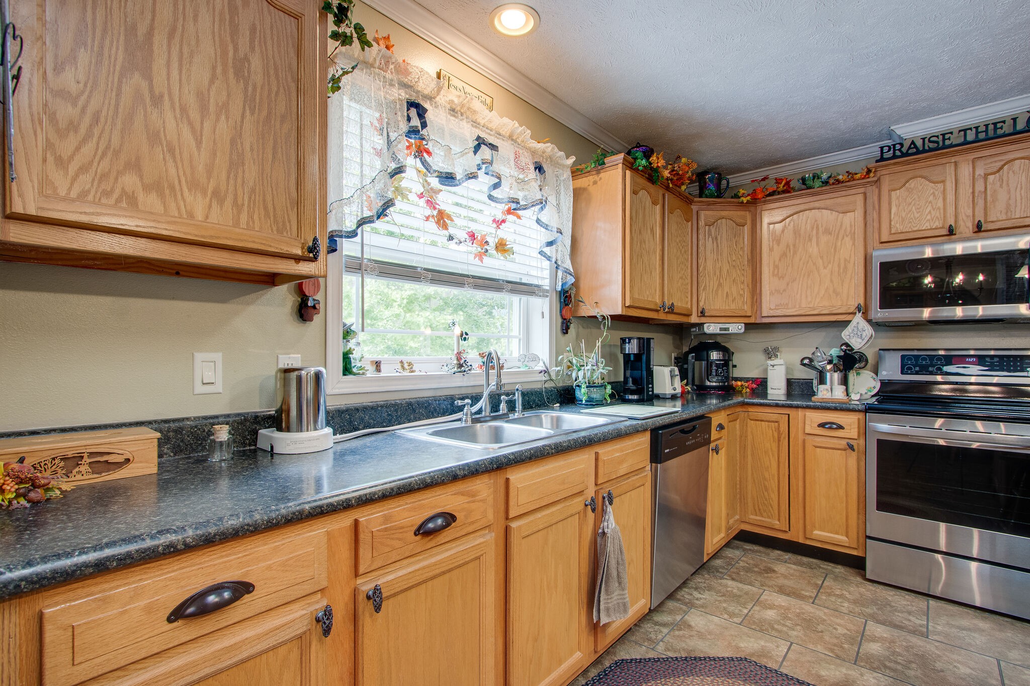 1122 John Sharp Road Spring Hill, TN 37174 - Photo 13 of 32